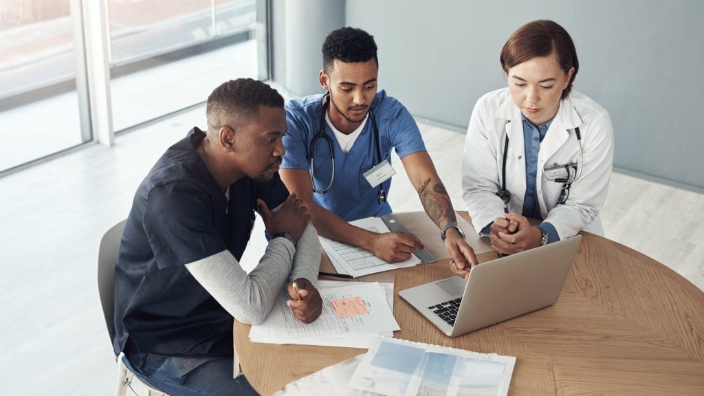 The-Role-of-Online-Assessments-in-Enhancing-Healthcare-Education